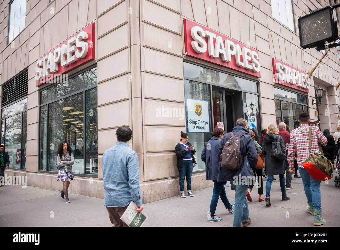 a-staples-office-supply-store-in-lower-manhattan-in-new-york-on