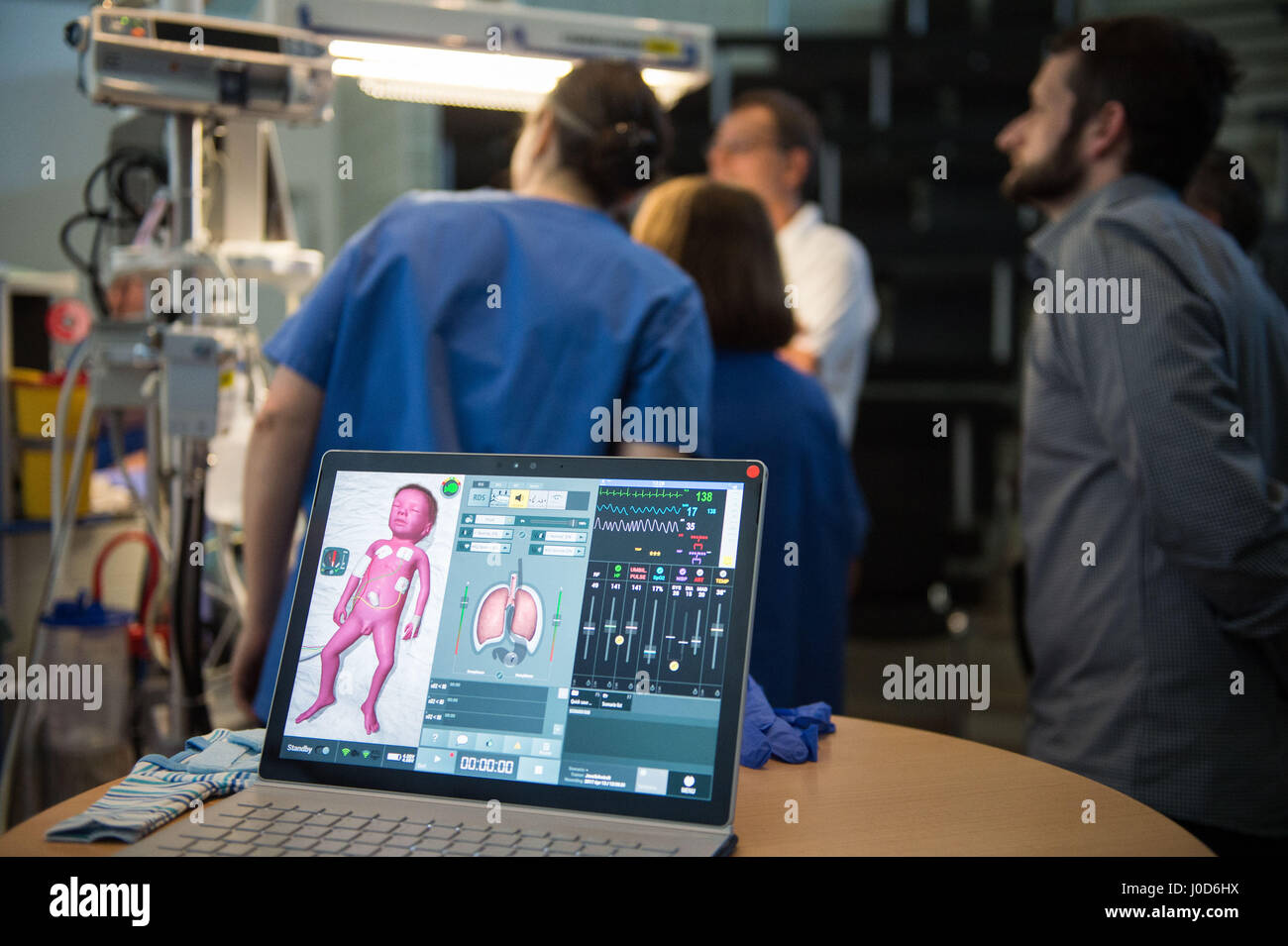 Tuebingen, Germany. 12th Apr, 2017. A laptop with an opened configuration screen in the women's clinic in Tuebingen, Germany, 12 April 2017. 'Paul', a premature birth simulation system, can simulate a variety of scenarios and is used for training purposes in the hospital. Photo: Lino Mirgeler/dpa/Alamy Live News Stock Photo