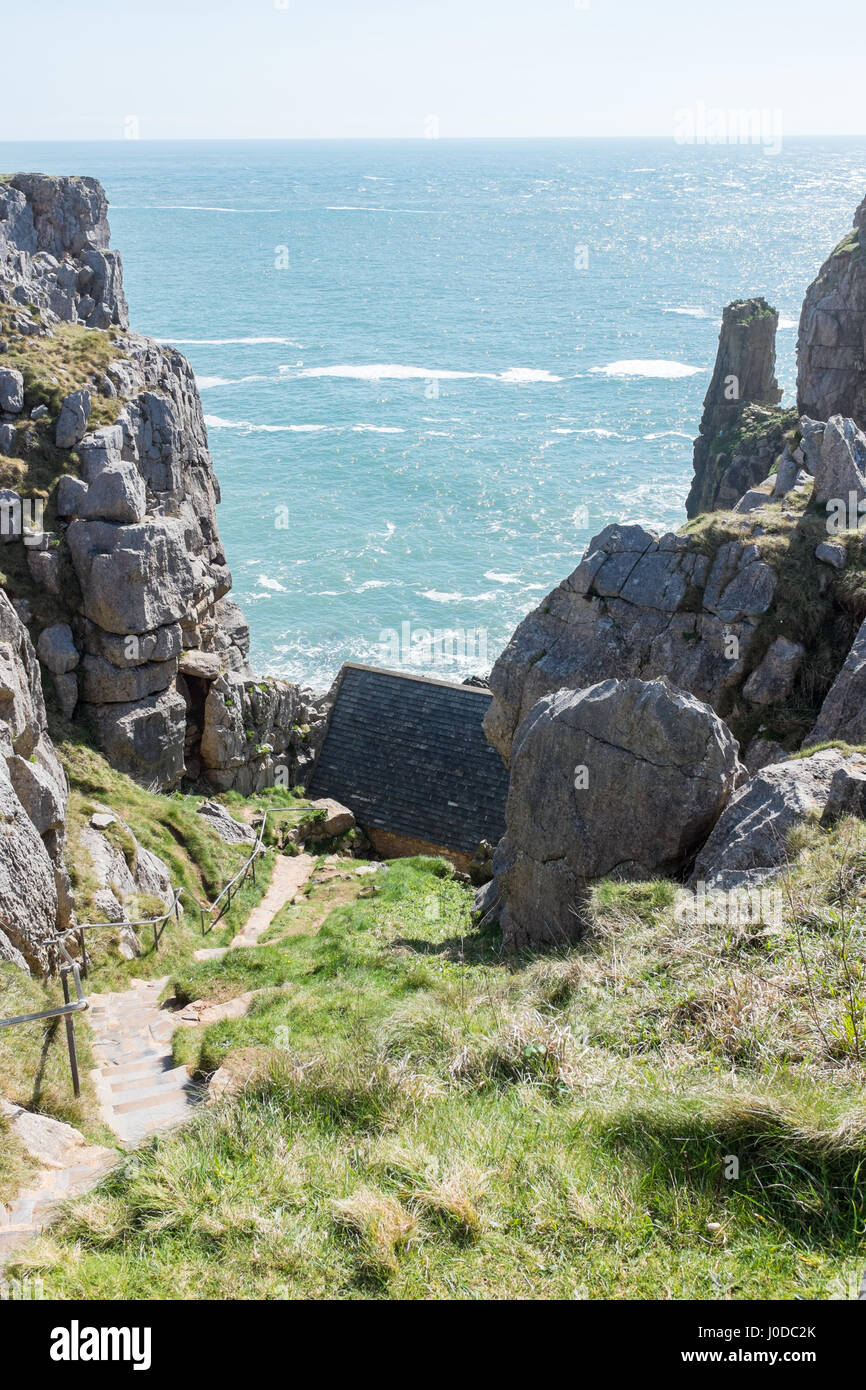 Cliff chapel hi-res stock photography and images - Alamy