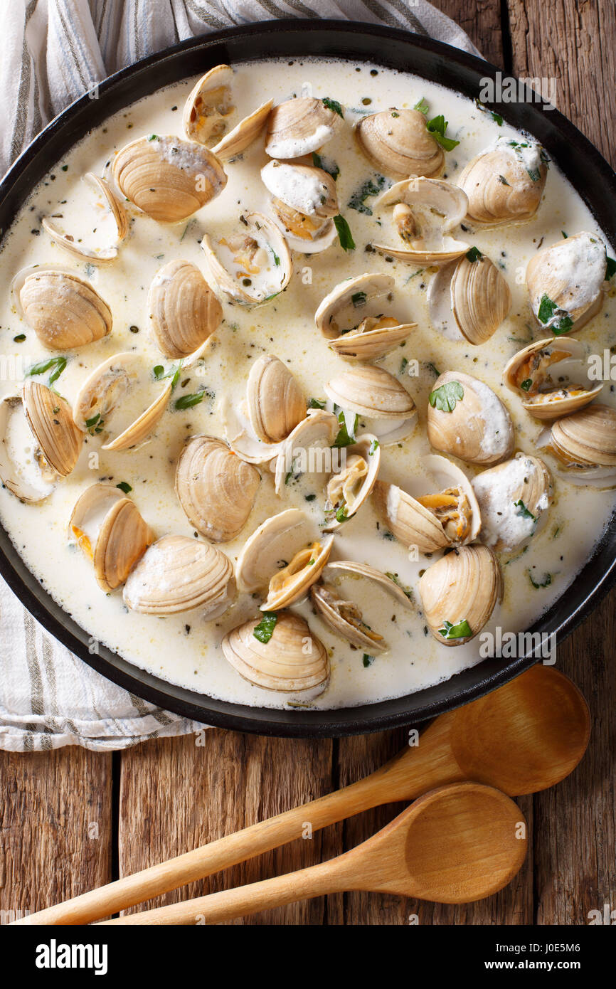 White sauce clams hires stock photography and images Alamy