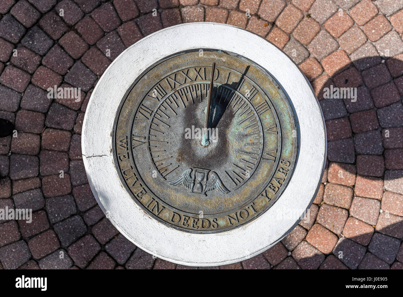 A sundial shows the time in the early afternoon Stock Photo Alamy