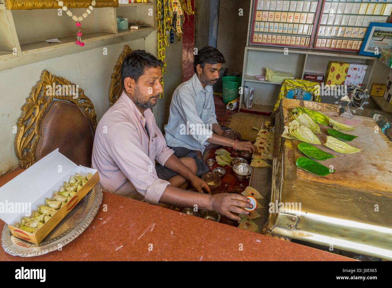 Paan shop hires stock photography and images Alamy