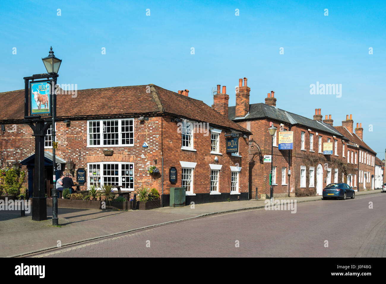 The Bull at Theale Pub, High Street, Theale, Berkshire, England, United ...