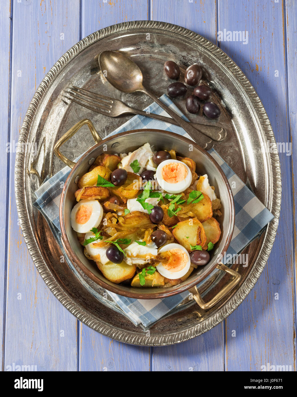 Bacalhau à Gomes de Sá. Salt cod with potato and onion. Portugal Food