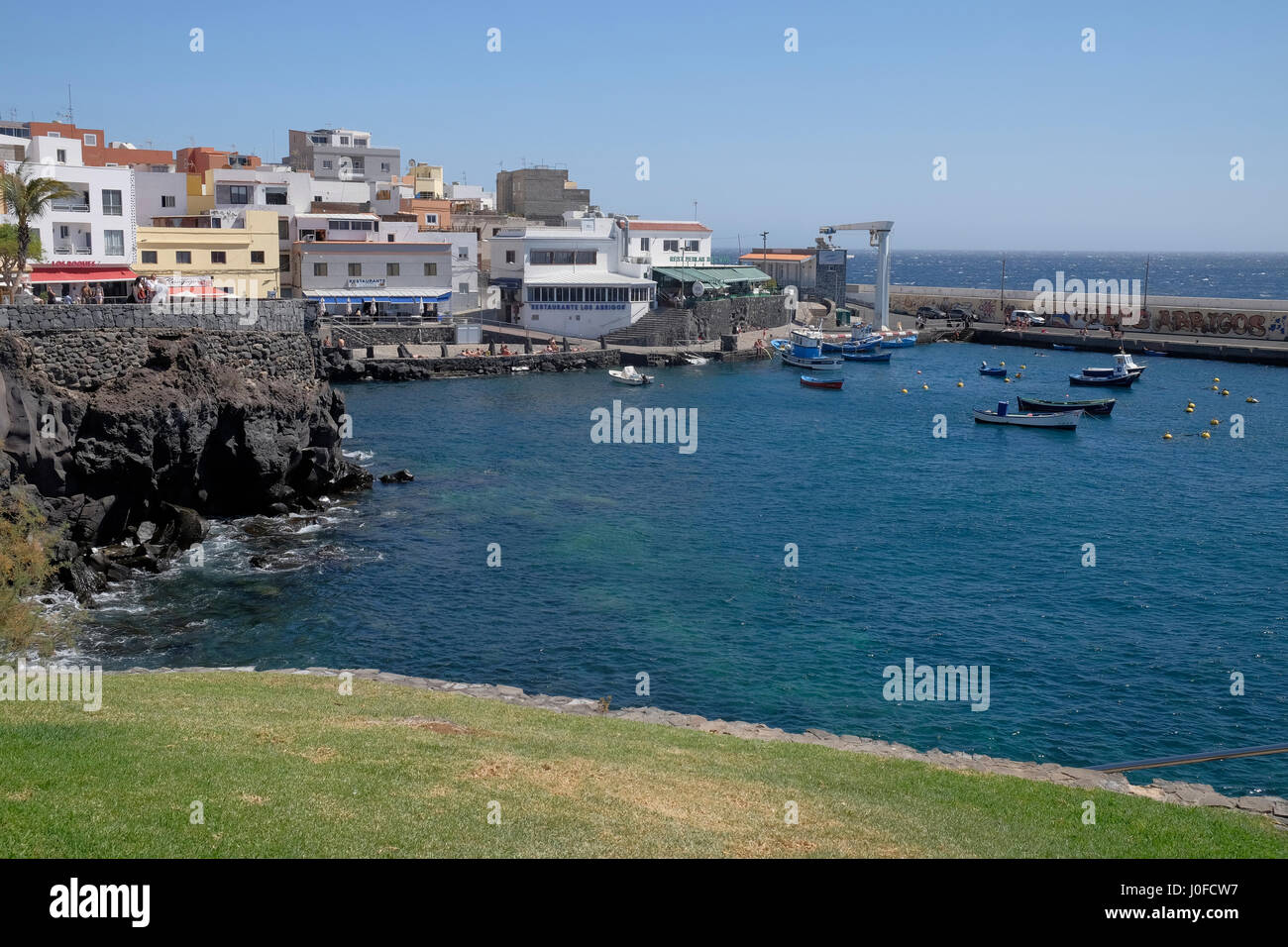 Los abrigos harbour tenerife canary islands hi-res stock photography and  images - Alamy