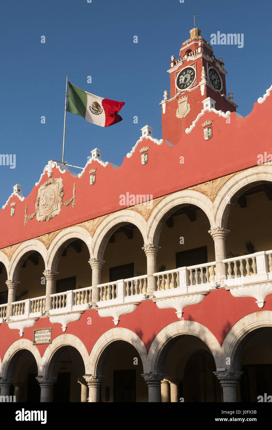 Mexico, Yucatan, Merida, Plaza de la Independencia, Palacio Municipal (city hall) Stock Photo