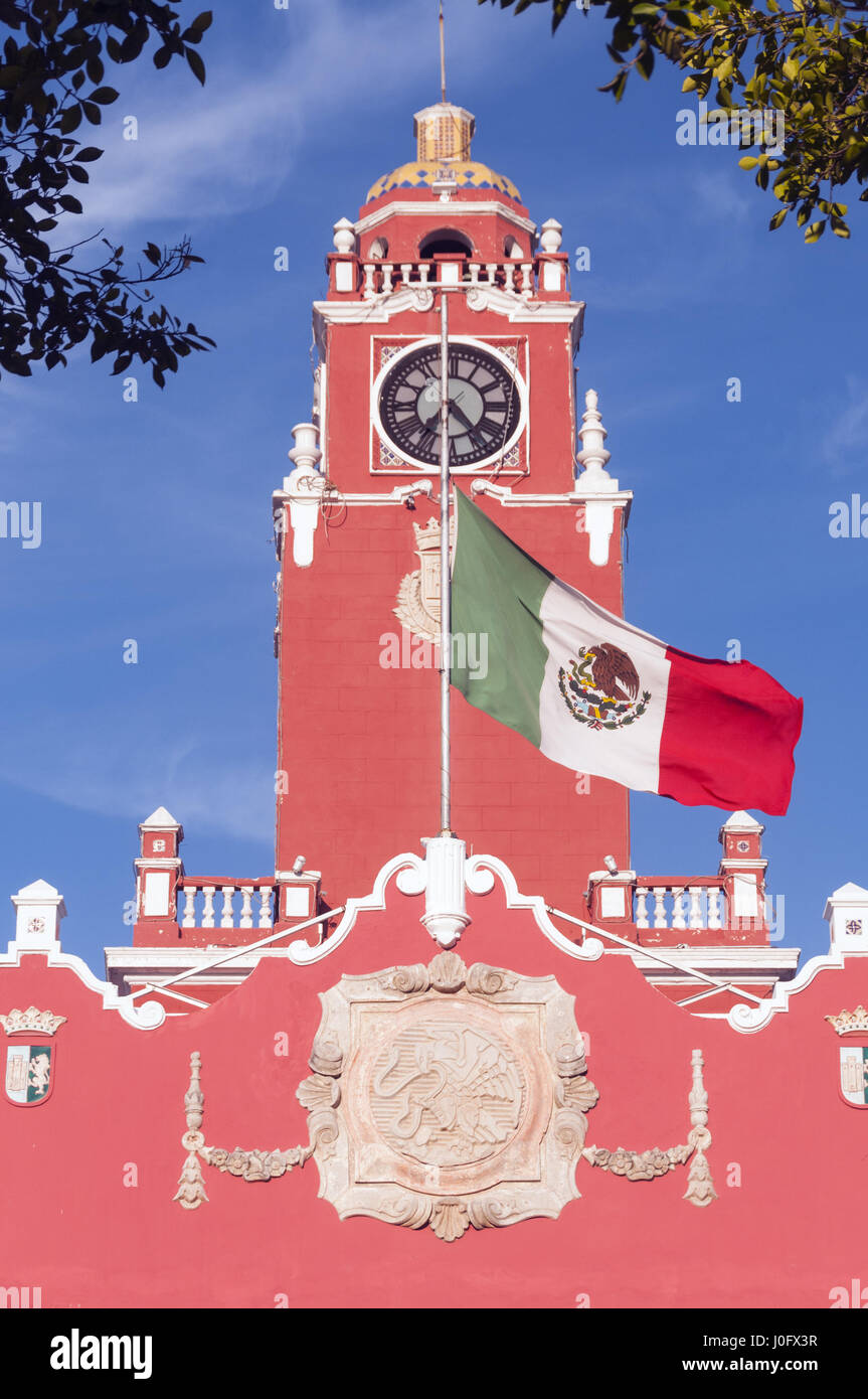 Mexico, Yucatan, Merida, Plaza de la Independencia, Palacio Municipal, city hall Stock Photo