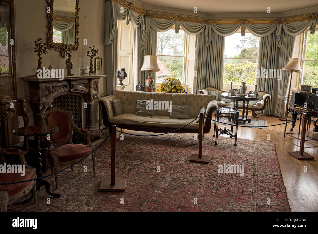 Lord of the manor hi-res stock photography and images - Alamy