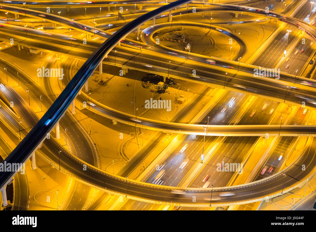 Dubai roundabout hires stock photography and images Alamy