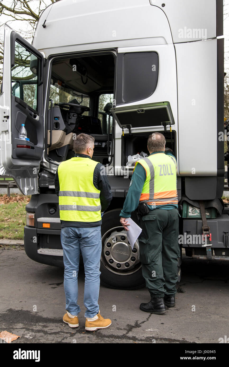 Police control of trucks, on the Autobahn A555 in Cologne, Germany, together with the customs, BAG and the TÜV, Stock Photo