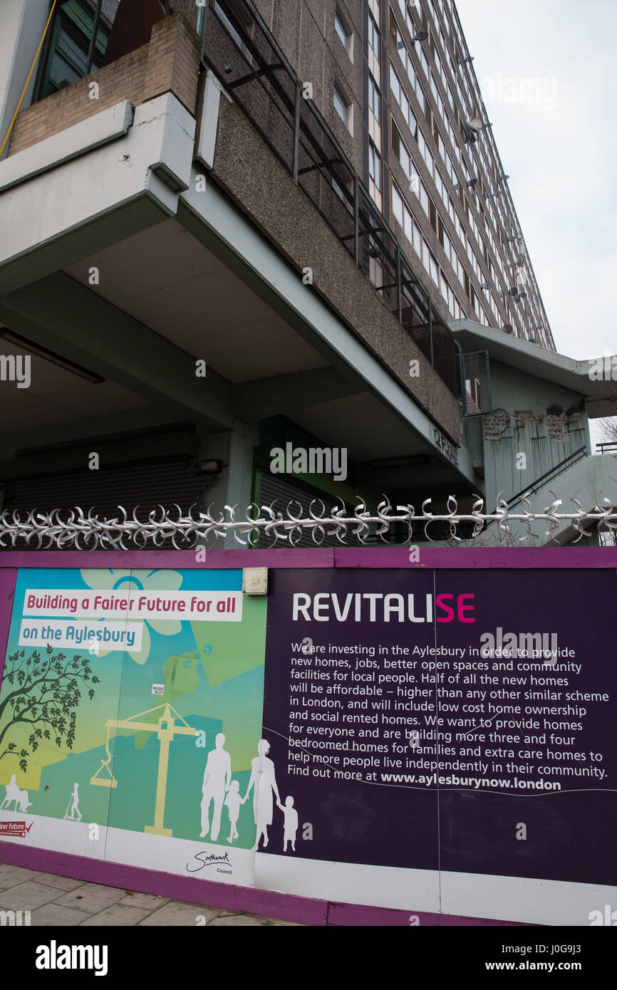 London, UK. 23rd January, 2017. Security fencing around a block on the Aylesbury Estate, a large