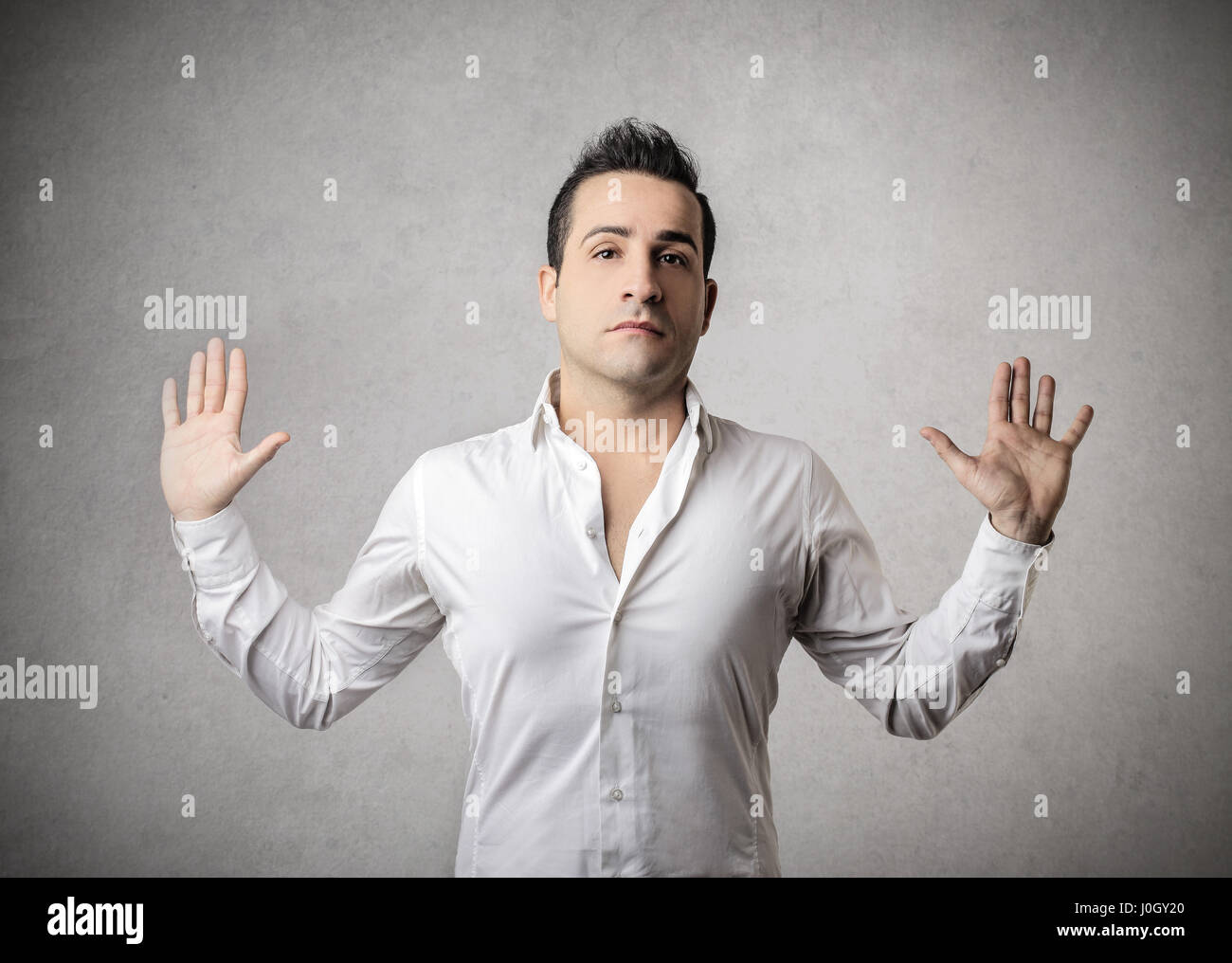 Невинный парень. Безобидный парень. Невинный парень. Невинный парень. Невинный парень.