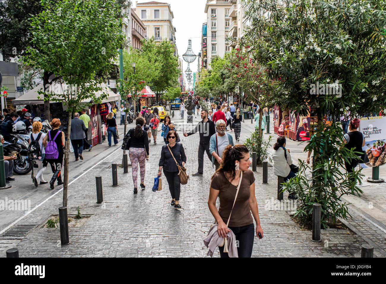 Athens shopping hi-res stock photography and images - Page 19 - Alamy