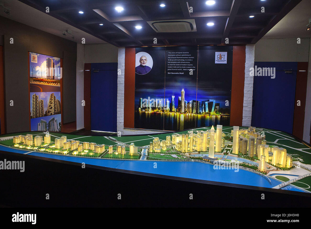 Gift City, Gujarat, India. 20th Mar, 2017. 20 March 2017 - GIFT city, India.Model of the GIFT city near Ahmedabad shows how it will look once completed. Credit: Subhash Sharma/ZUMA Wire/Alamy Live News Stock Photo