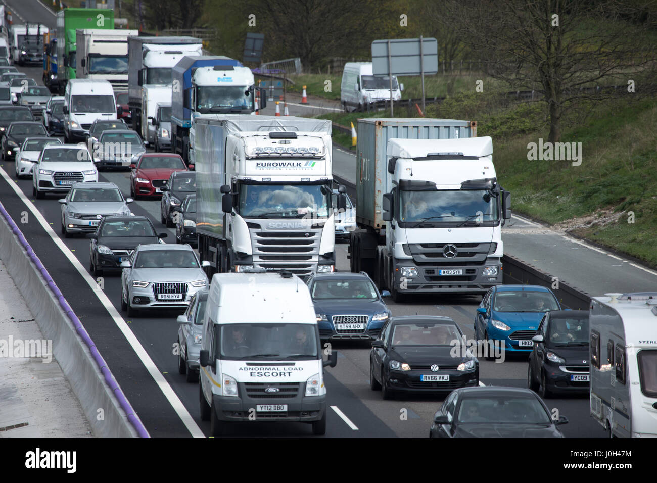 Slow traffic on m6 motorway hi-res stock photography and images - Alamy