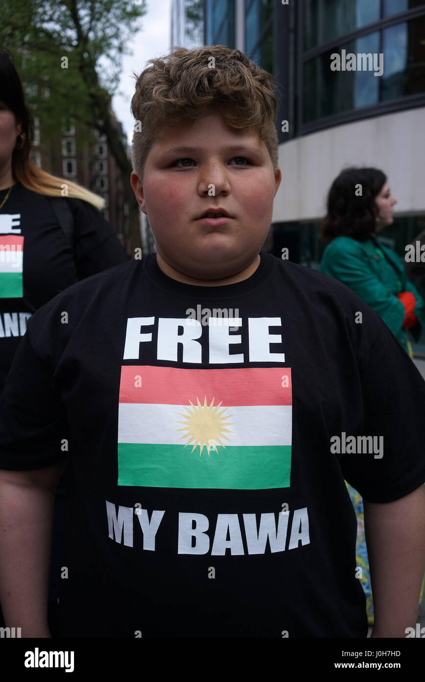 Home Office, London, England, UK. 13th Apr, 2017. Two family torn apart