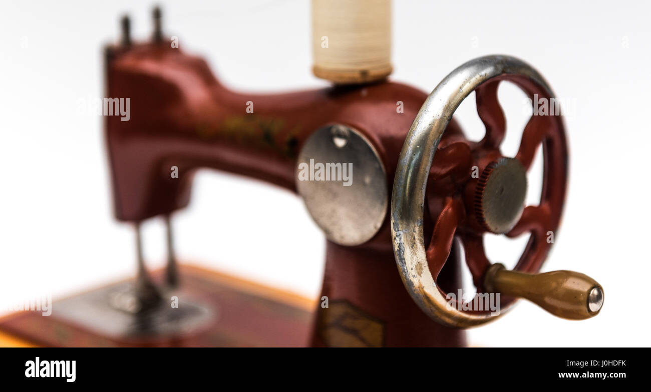 Vintage hand sewing machine Stock Photo Alamy