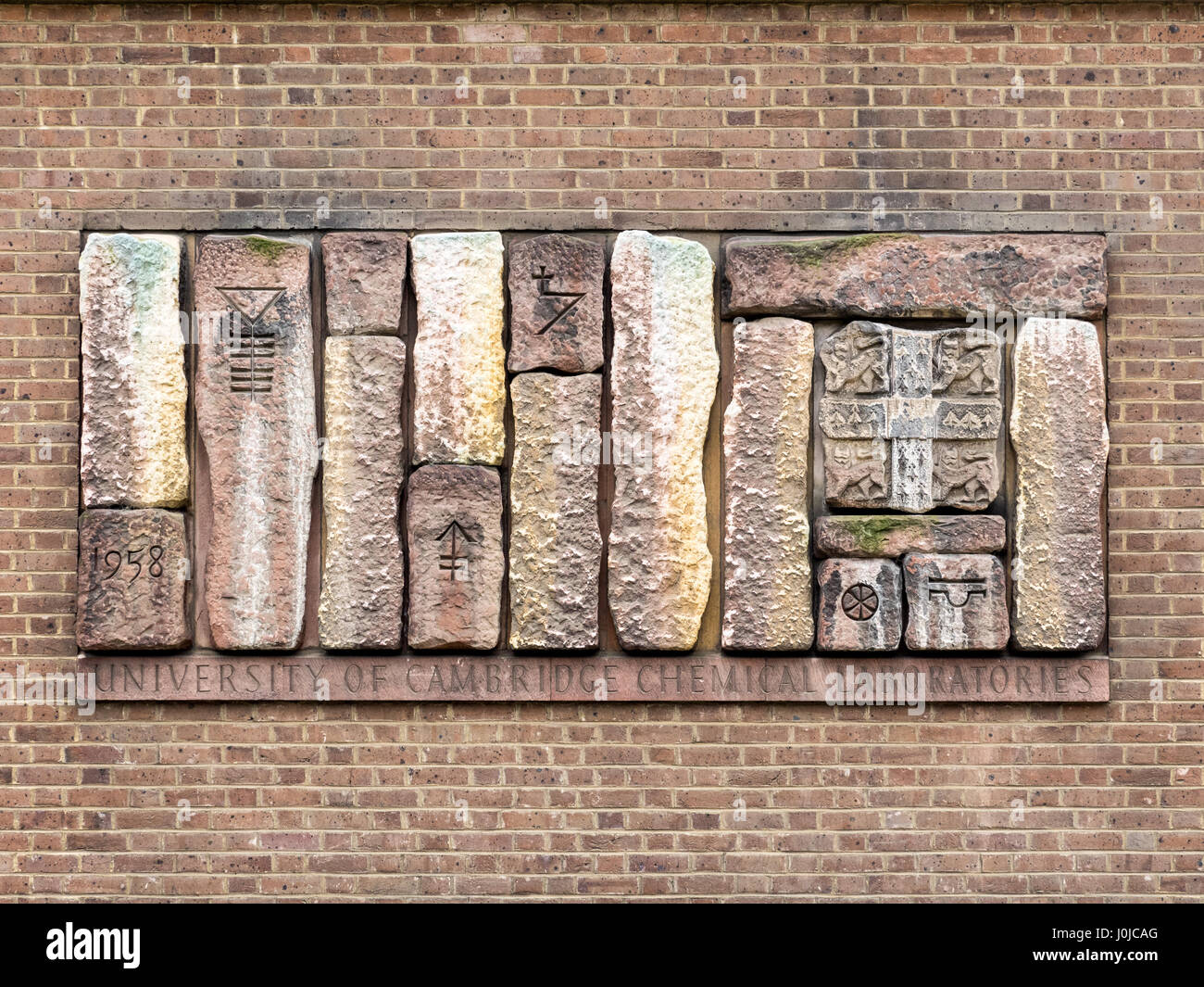 A 1958 Bas Relief sculpture by Mary Spencer Watson on the West side of the University of Cambridge, Chemistry Faculty Building in Lensfield Road Stock Photo