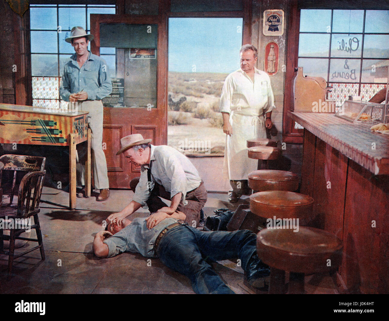 Stadt in Angst aka. Bad Day at Black Rock, USA 1955 Regie: John Sturges Darsteller: Spencer Tracy, Robert Ryan, Anne Francis Stock Photo