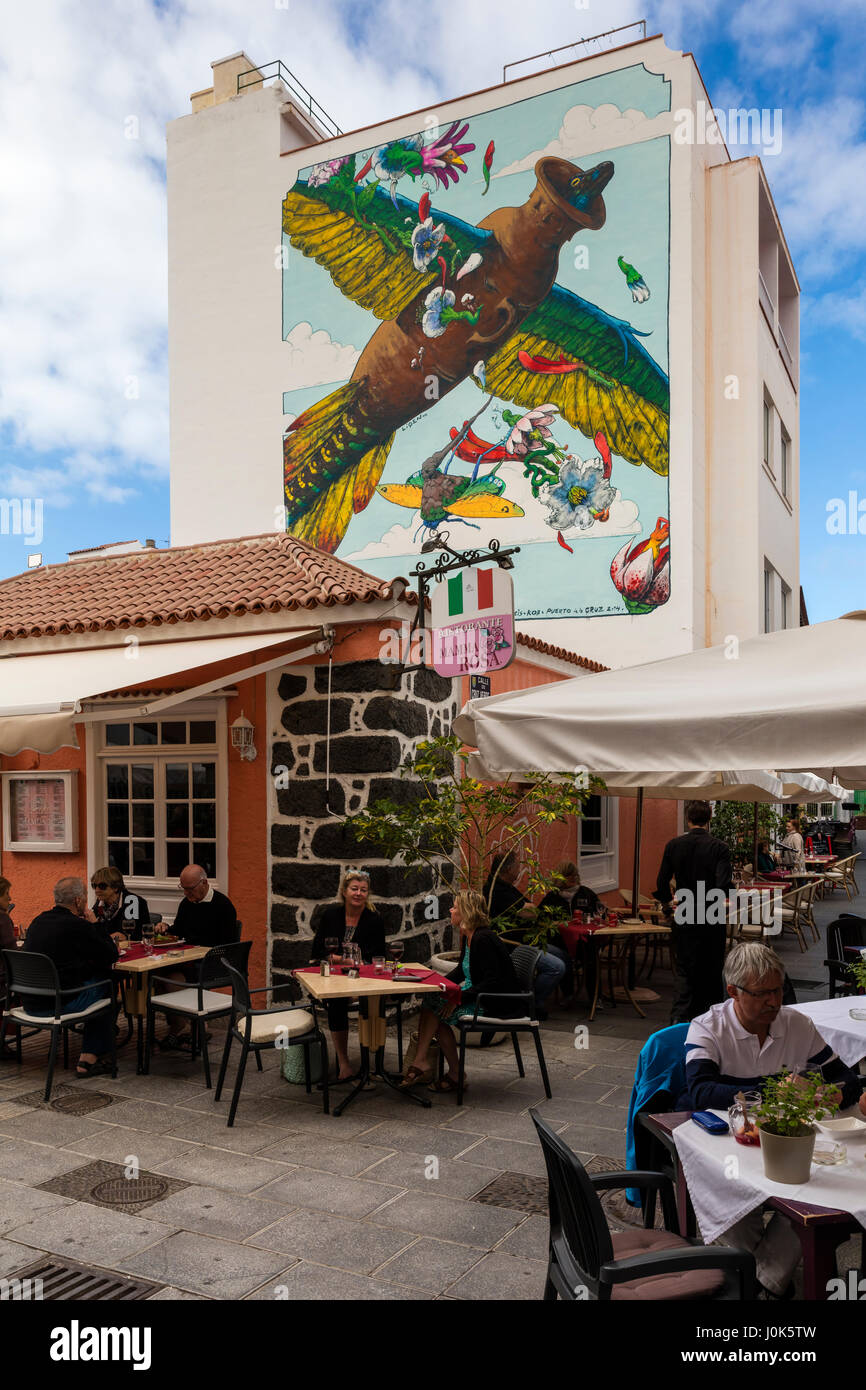 Street view with murals on the walls in Puerto de la Cruz, Tenerife, Spain Stock Photo
