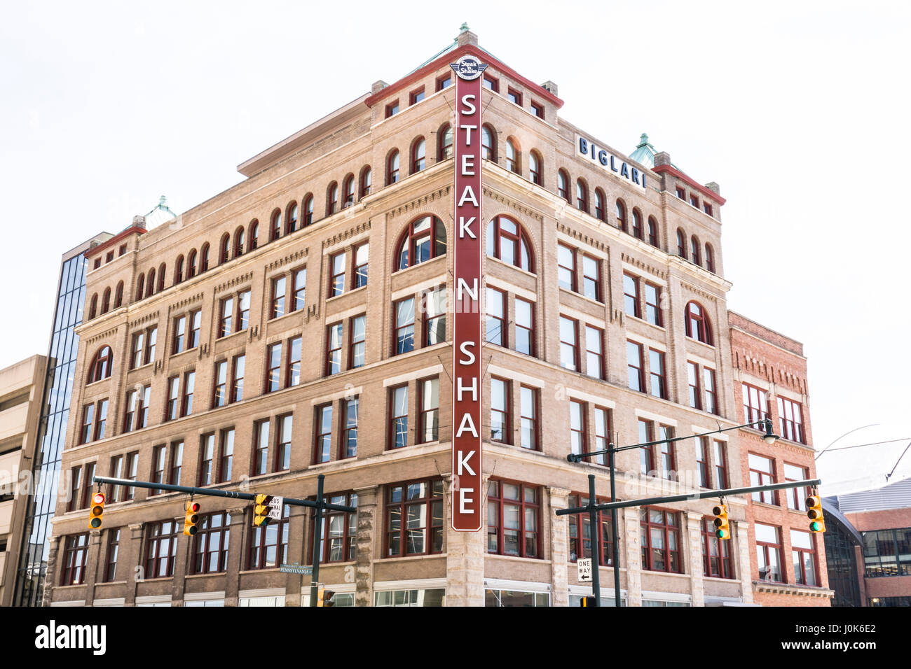 Steak and shake hires stock photography and images Alamy