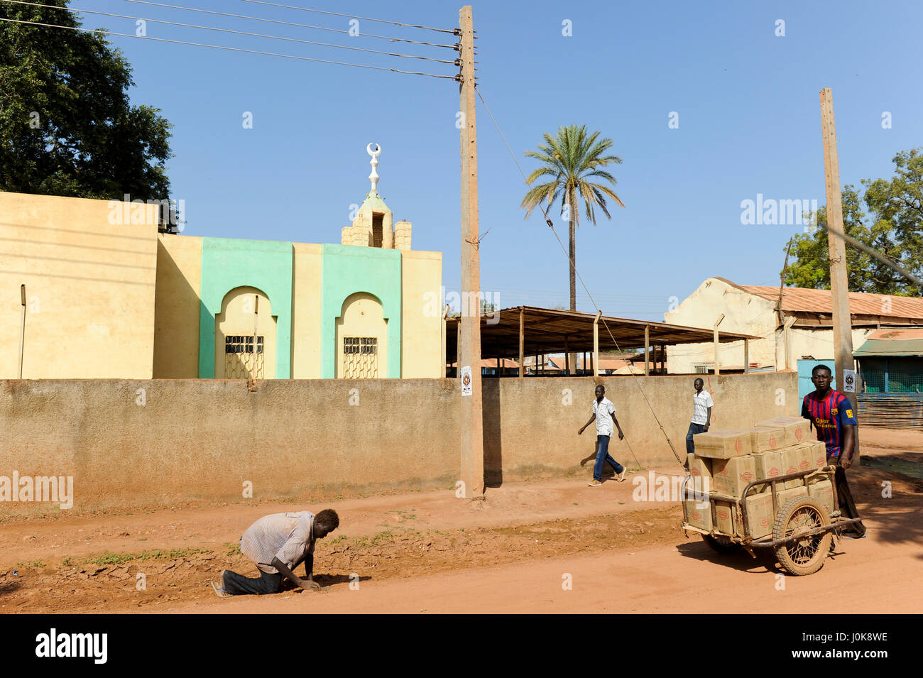 SOUTH SUDAN, Bahr al Ghazal region, Lakes State, town Rumbek , mosque / SUED-SUDAN  Bahr el Ghazal region , Lakes State, Rumbek , Moschee Stock Photo