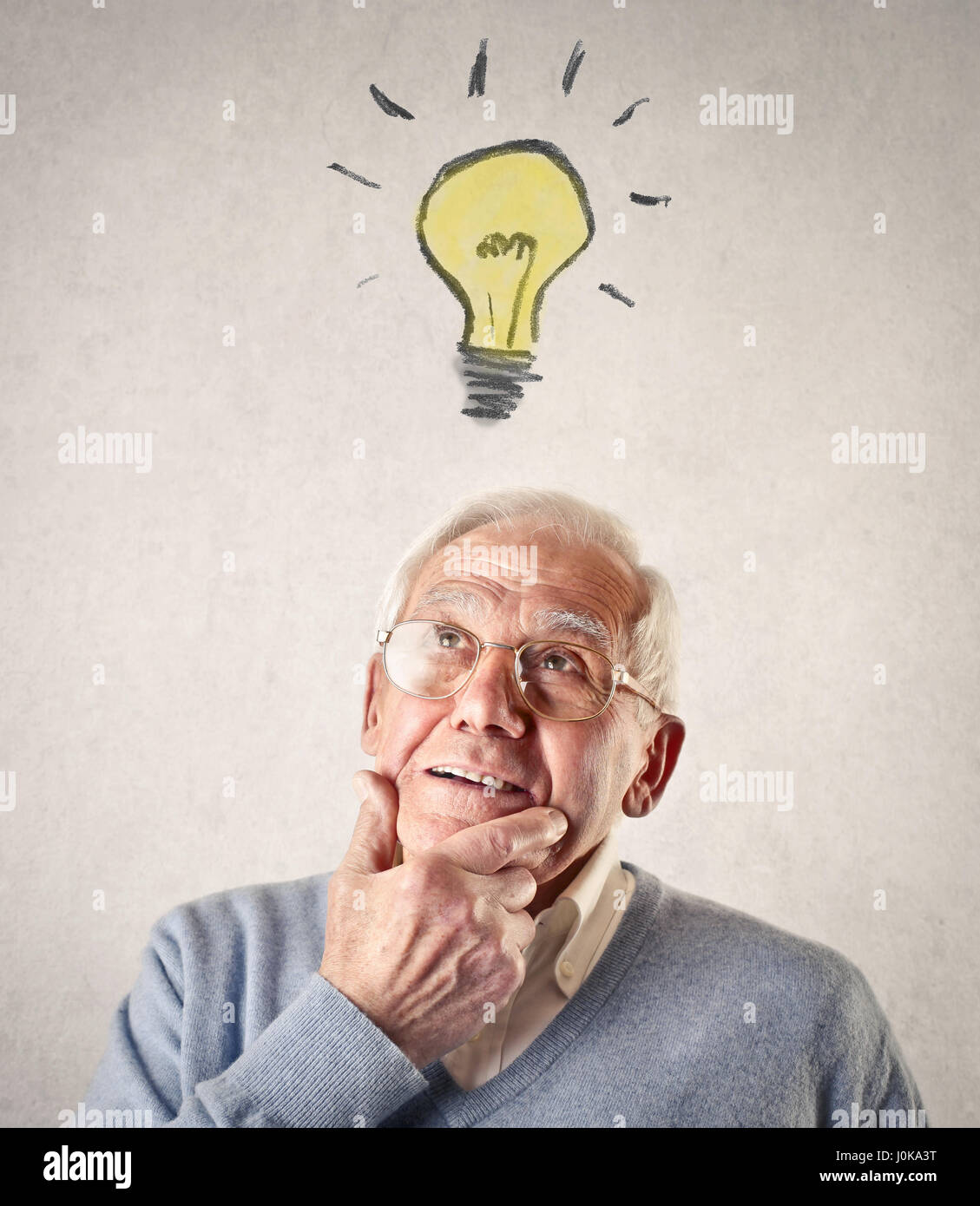 пожилой мозг. внимательность в пожилом возрасте. старческое слабоумие деменция. мышление пожилого человека. болезнь альцгеймера деменция.