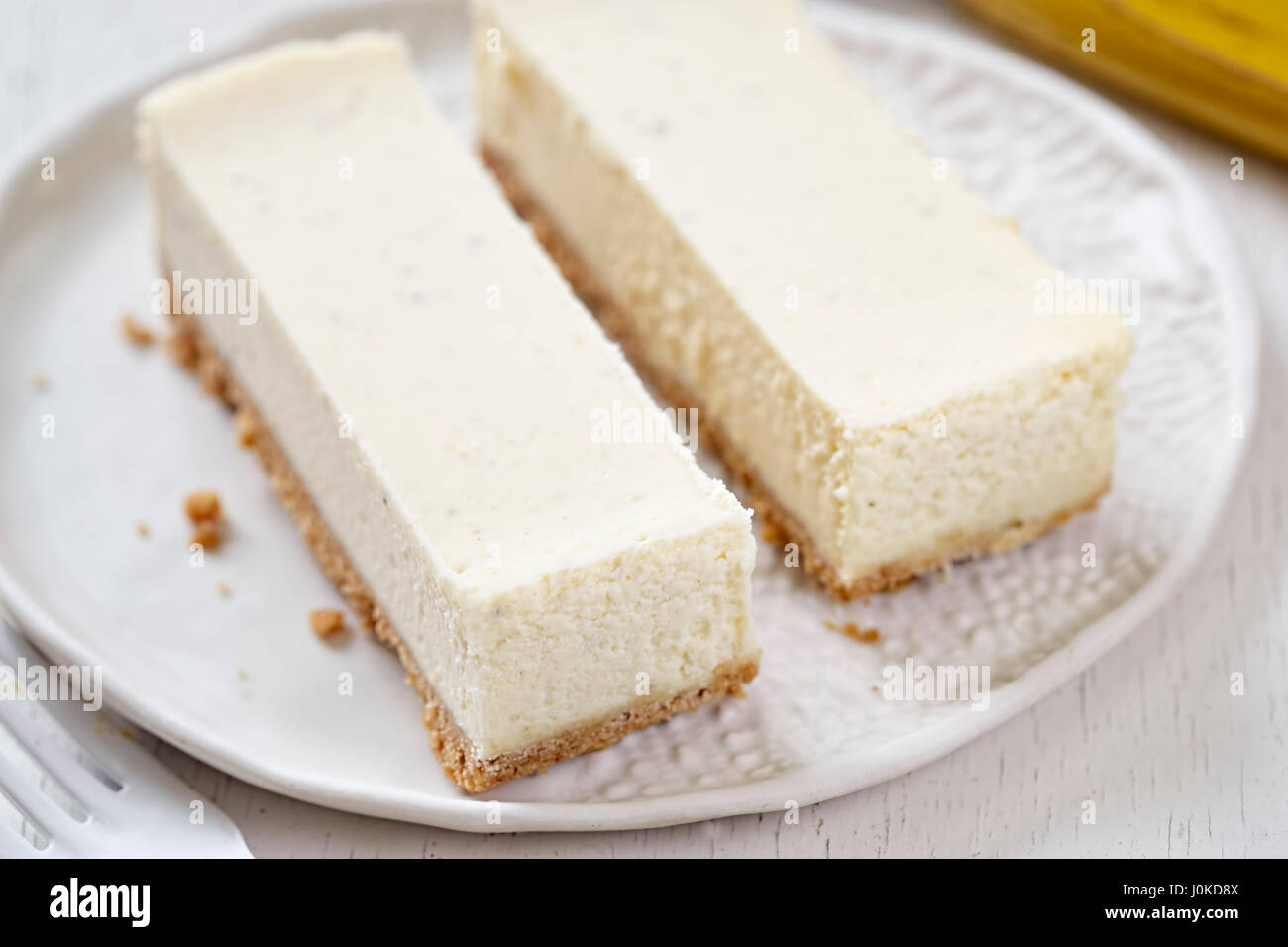 New York vanilla cheesecake Stock Photo - Alamy
