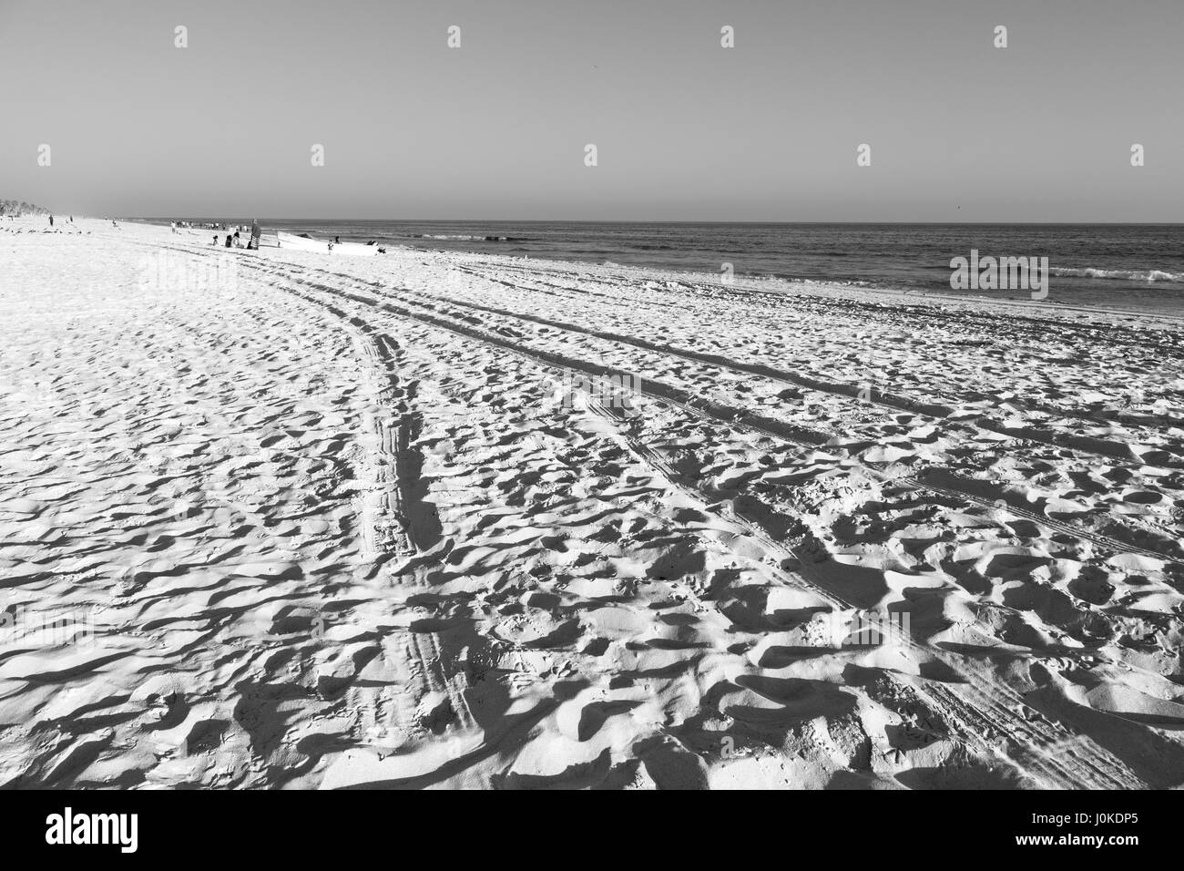 Panorama white sandy beach Black and White Stock Photos & Images - Alamy