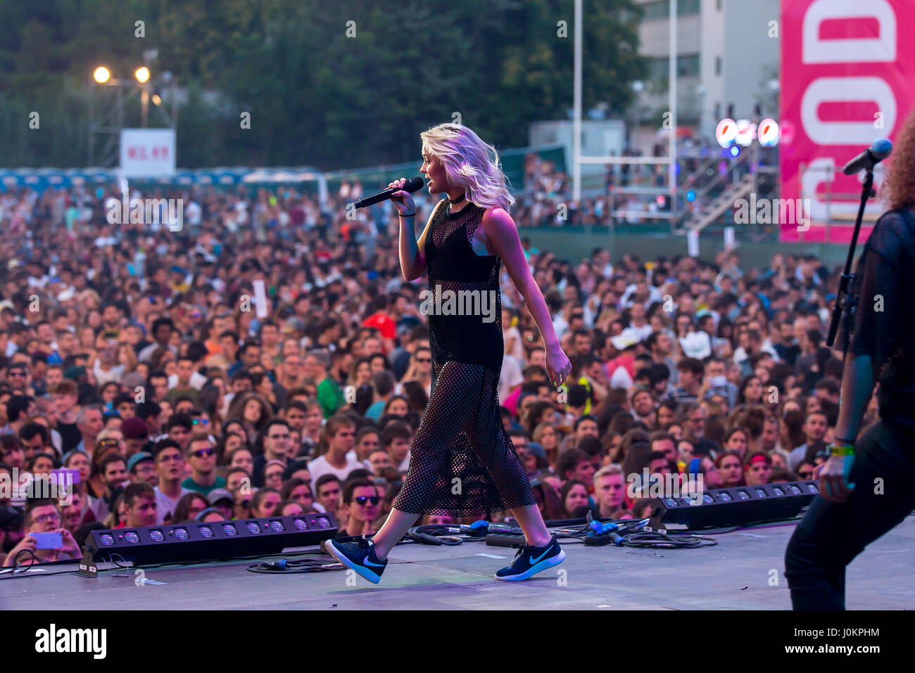 Zara Larsson performs on the MTV Stage during the V Festival at Weston Park  in Shifnal, Shropshire Stock Photo - Alamy