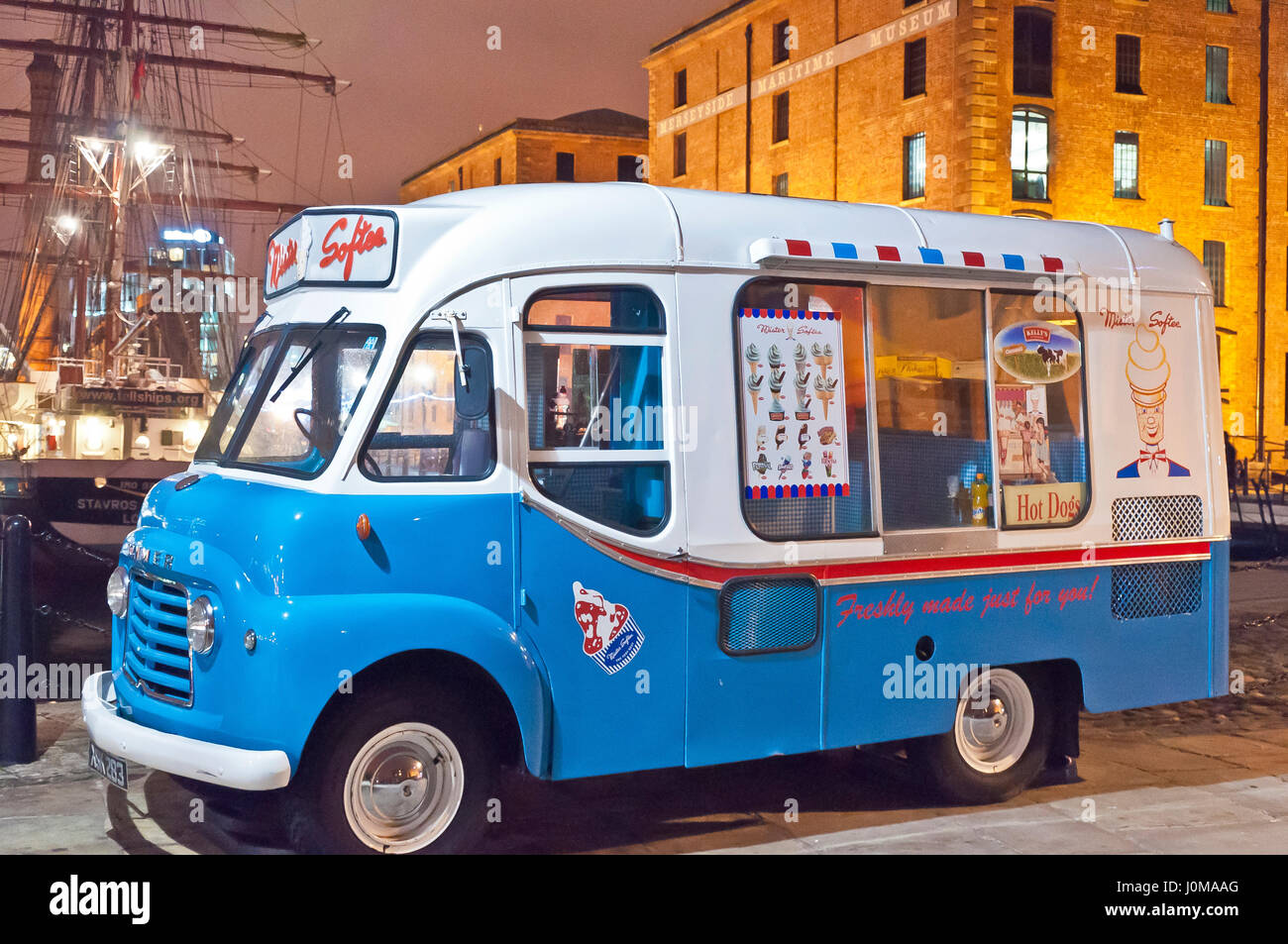 Ice Cream Van, Albert Dock, Liverpool Stock Photo - Alamy