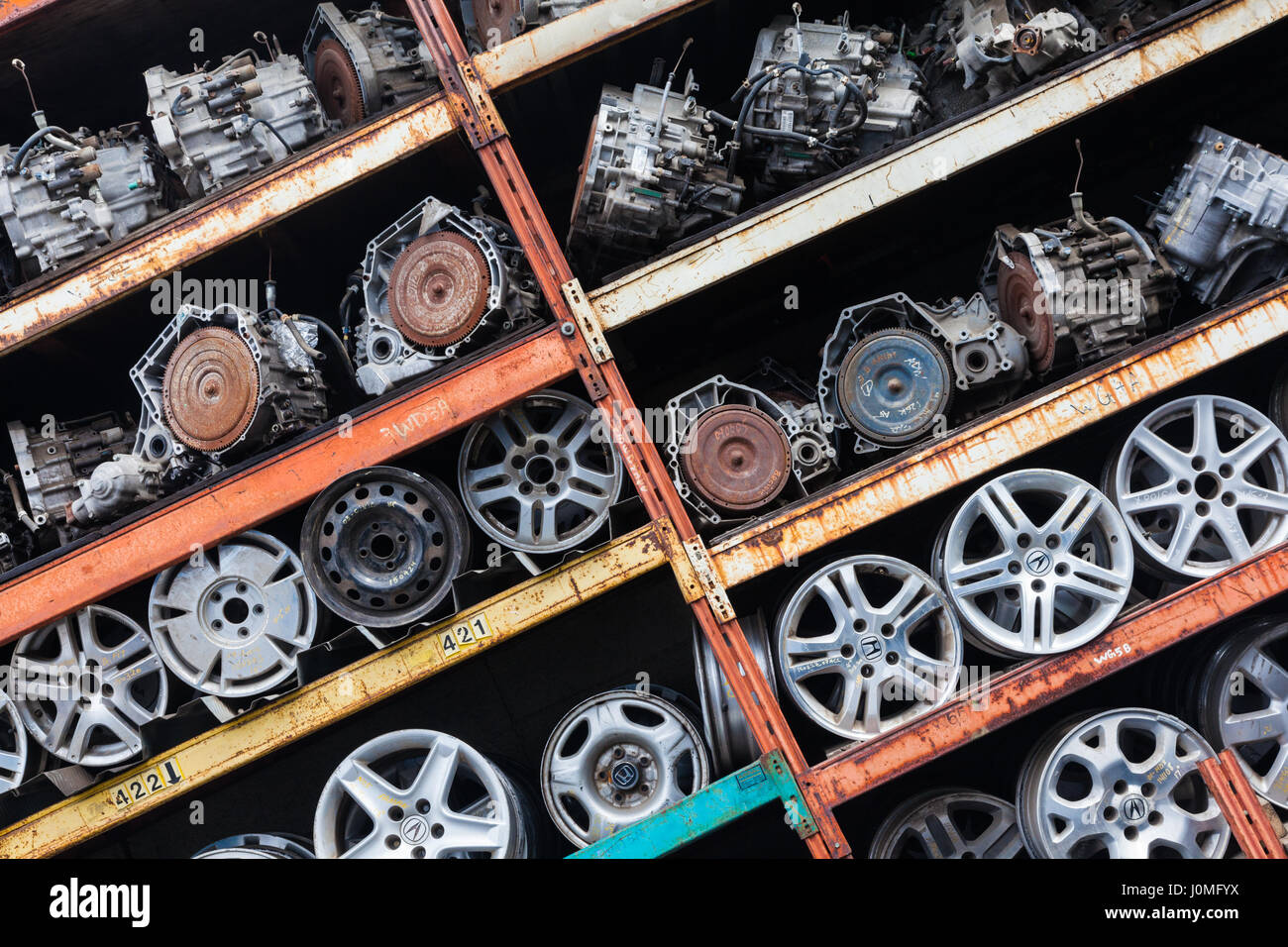 Car Alloy Wheels Stock Photos Amp Car Alloy Wheels Stock