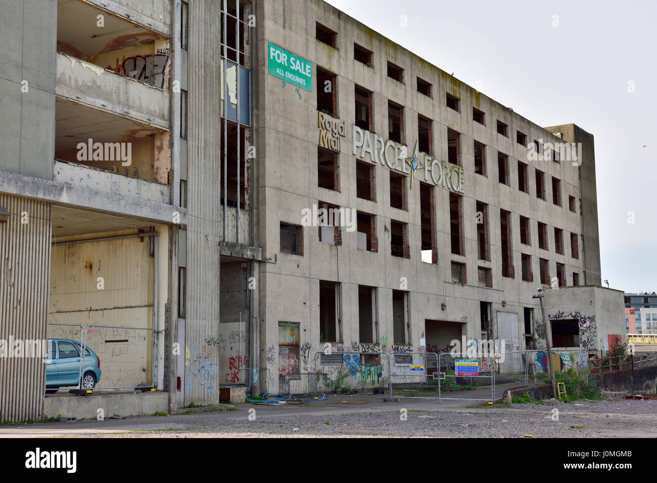 Disused, derelict Royal Mail sorting office in Bristol that the University wants to develop as a new university campus location Stock Photo