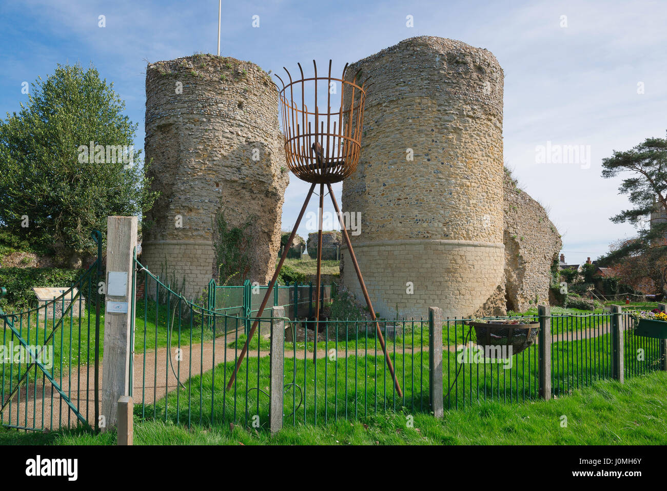 Bungay Suffolk, remains of the Norman Castle of Sir Hugh Bigod in the centre of the Suffolk town of Bungay, England, UK Stock Photo