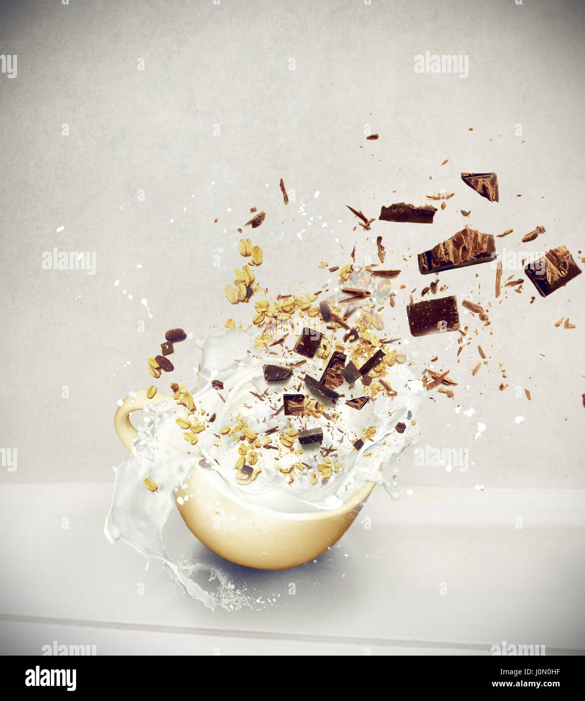 Breakfast falling apart Stock Photo - Alamy