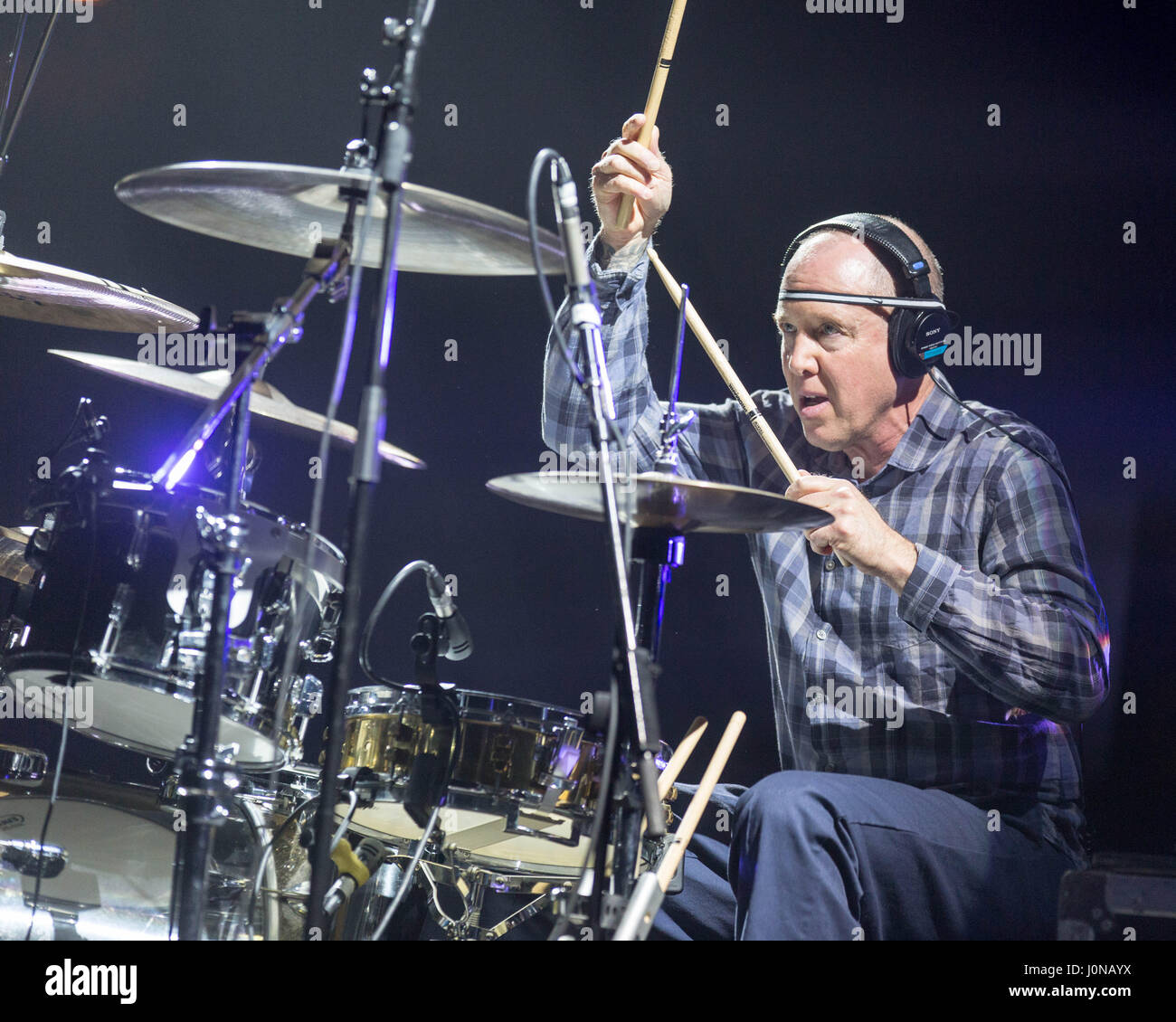 Atlanta, USA. 14th Apr, 2017. Drummer JACK IRONS at Philips