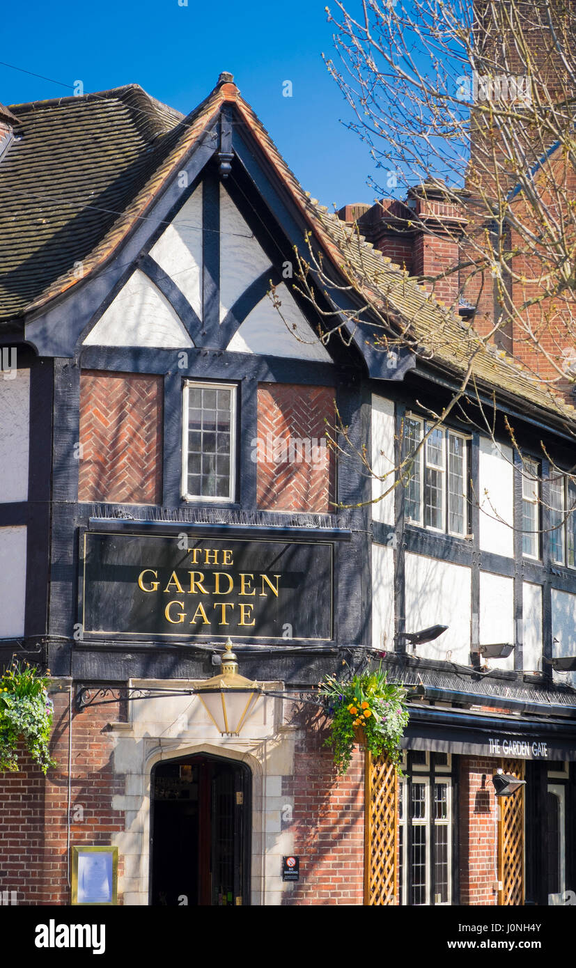 the garden gate pub in hampstead heath in london Stock Photo Alamy