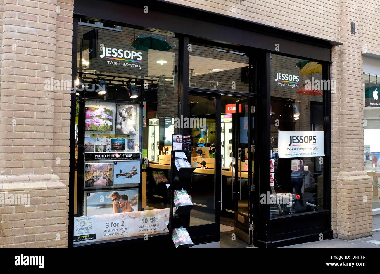 jessops photographic retailer in the city of canterbury east kent uk april 2017 Stock Photo