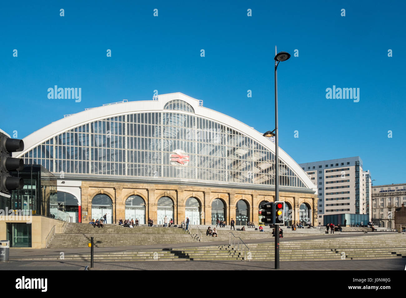 Liverpool Train Lime Street,train,rail,railway,transport,hub,station,Liverpool ...