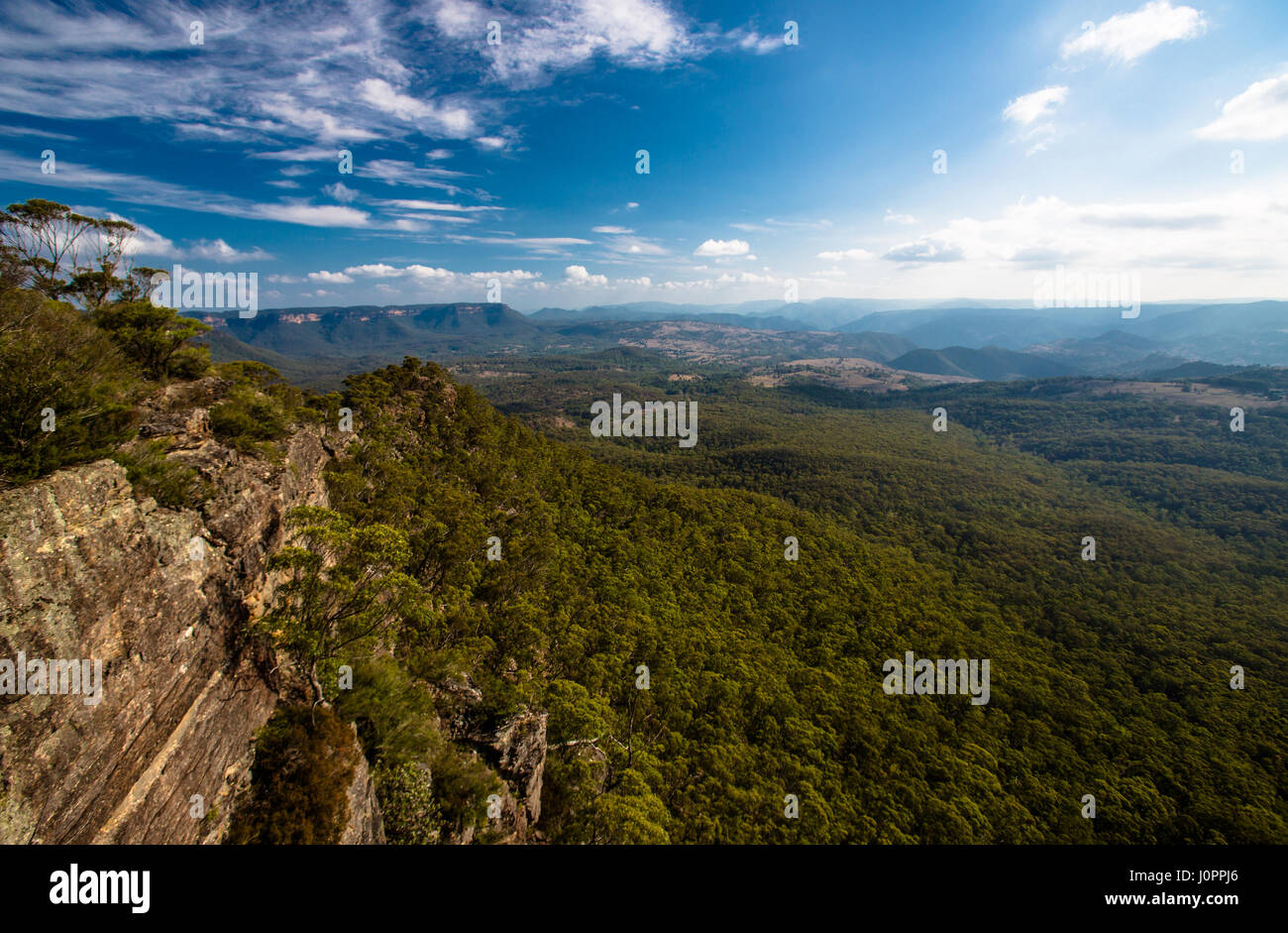 A ridge line in the Blue Mountain region of NSW, Australia Stock Photo