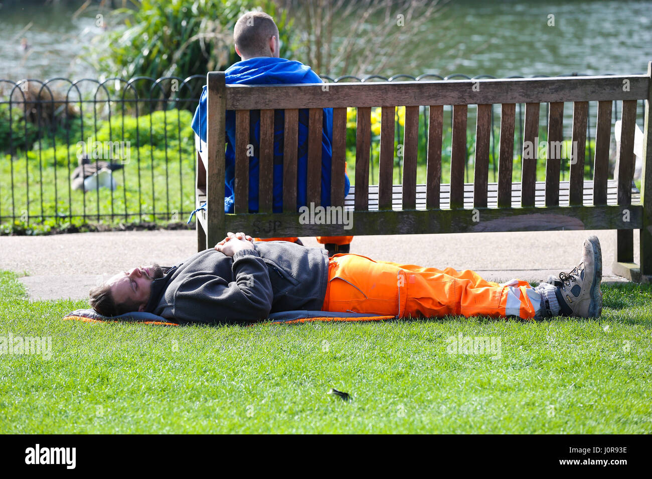 London weather photographs hires stock photography and images Alamy