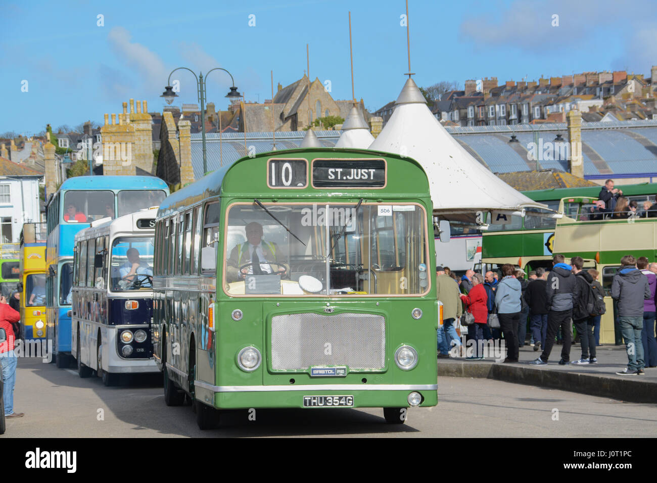 bristol cornwall bus
