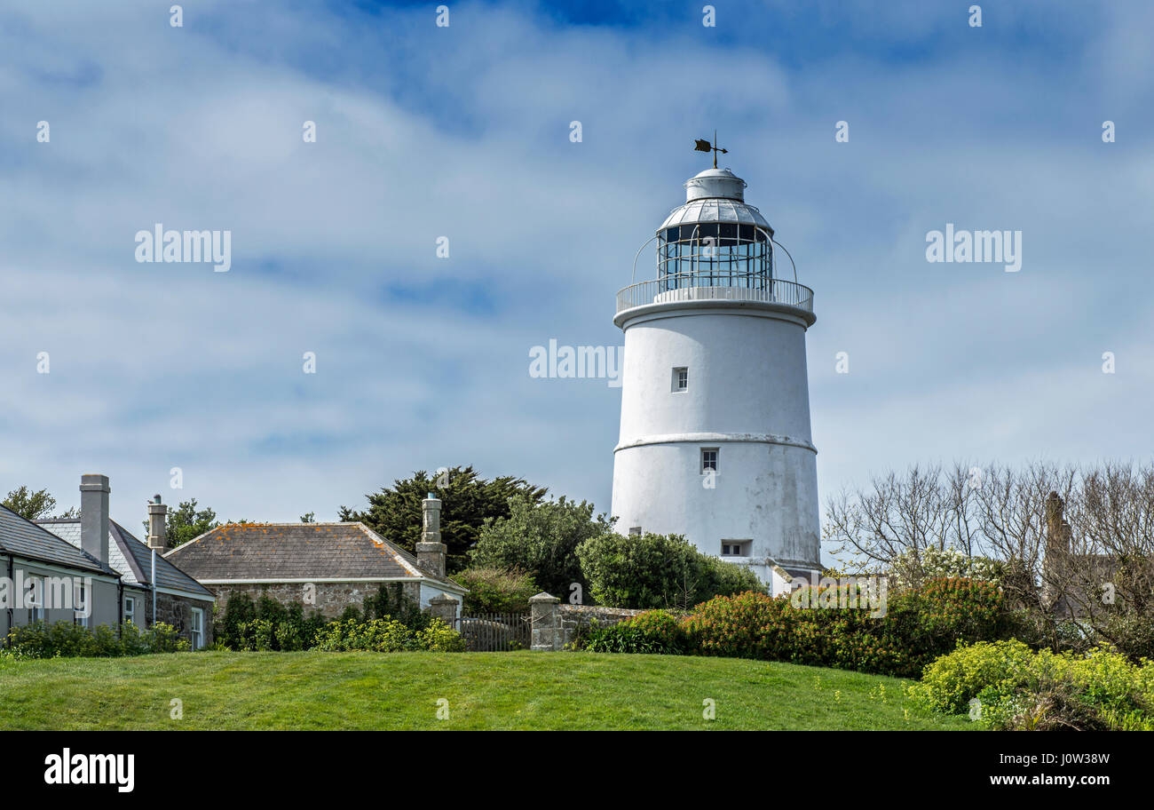 The disused lighthouse on the Scillies island of St Agnes Stock Photo