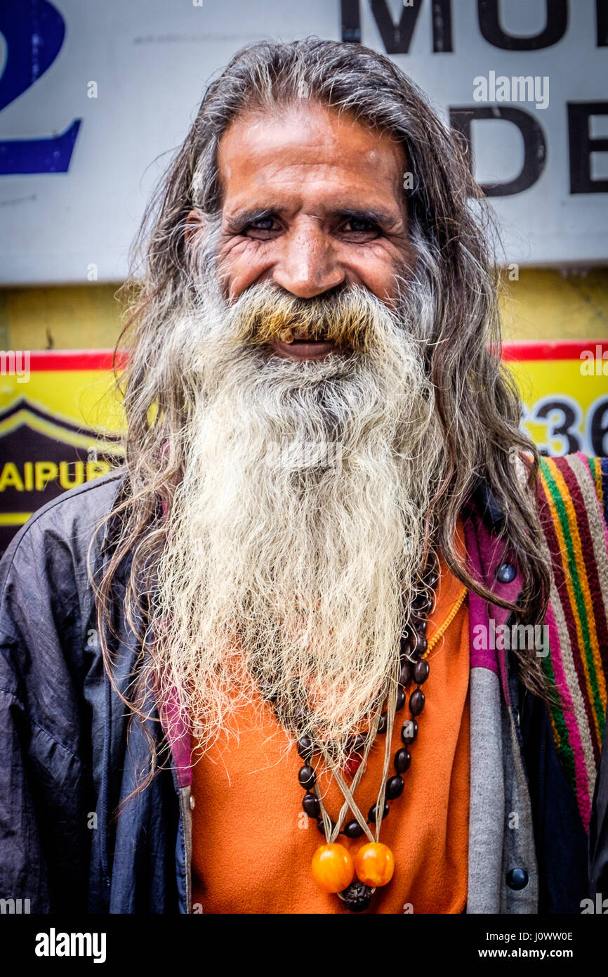 Old indian man long beard hi-res stock photography and images - Alamy