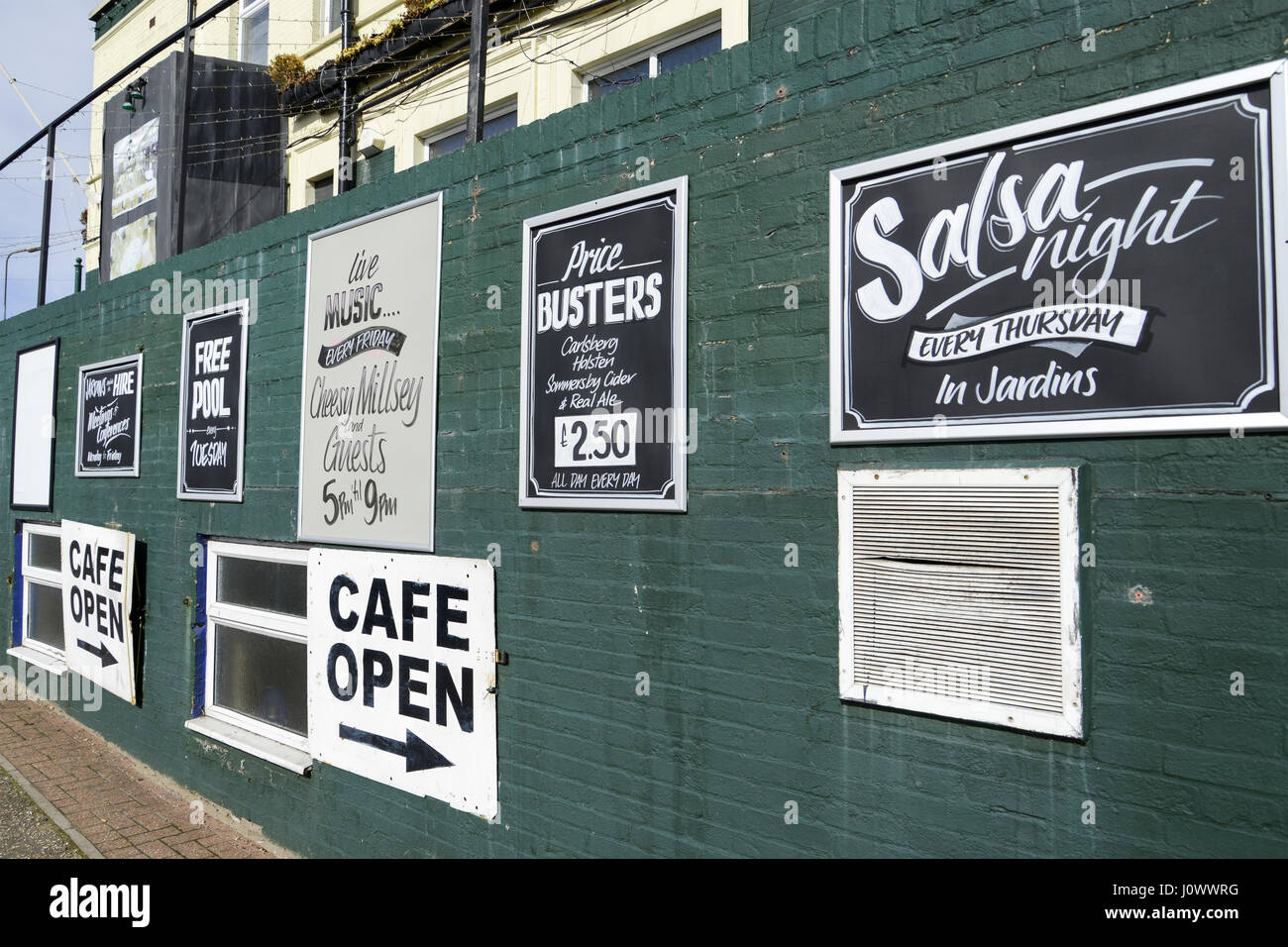 Pub cellar hires stock photography and images Alamy