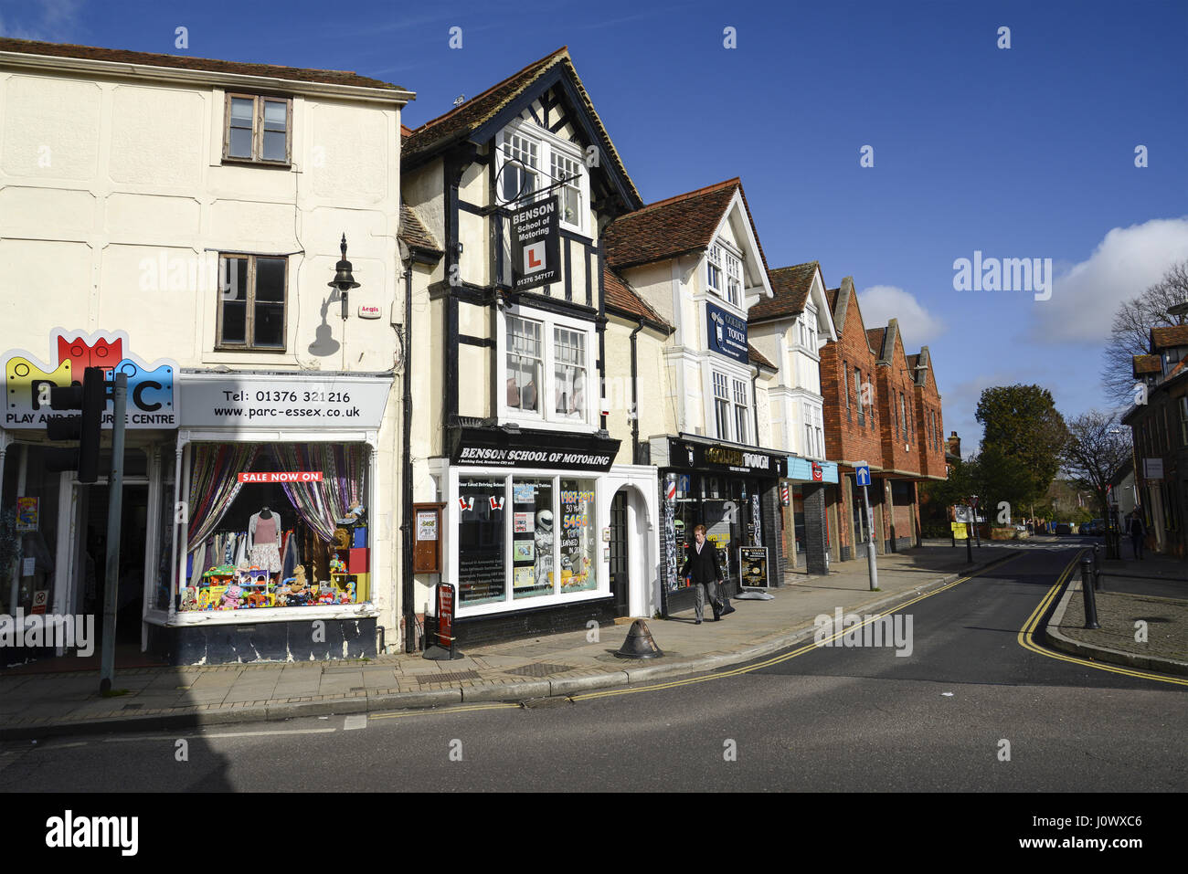 ХХХ жұмысқа орналасады