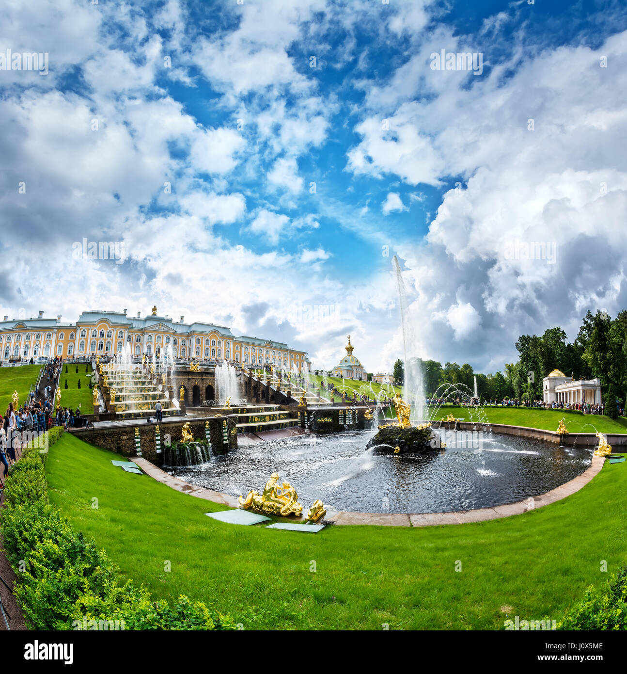 Spurt fountain hi-res stock photography and images - Alamy