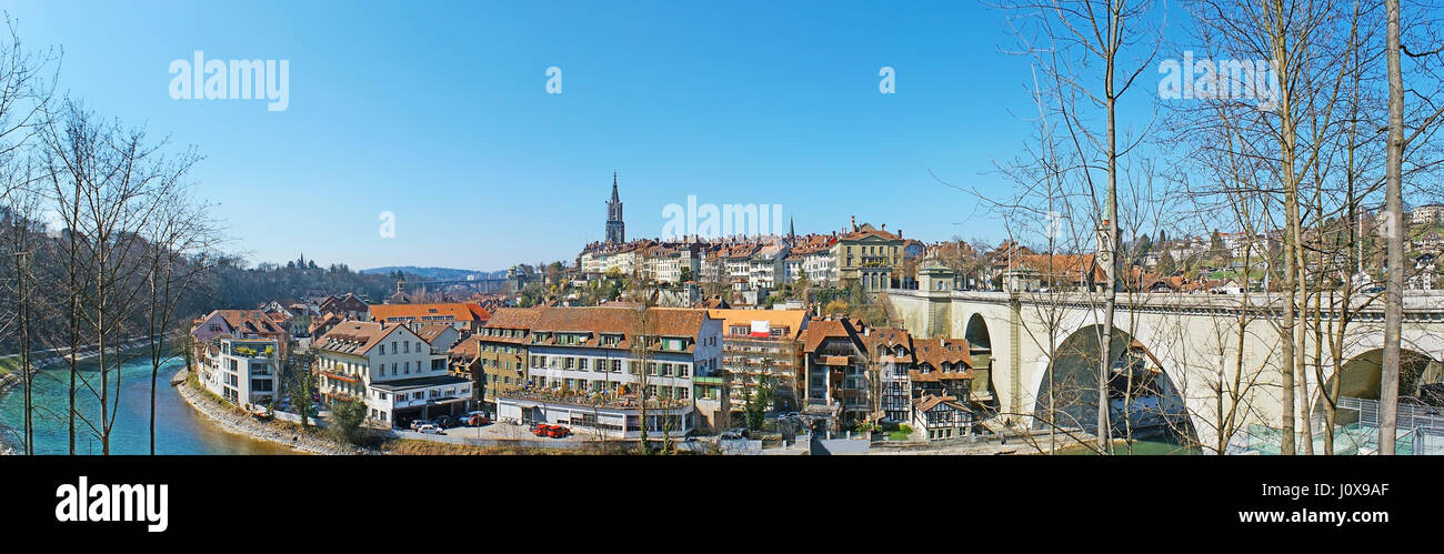 The old town of Berne with the stone arched Nydegg bridge, tile roofs of Schwarzes Quartier and the scenic bend of Aare river, Switzerland. Stock Photo
