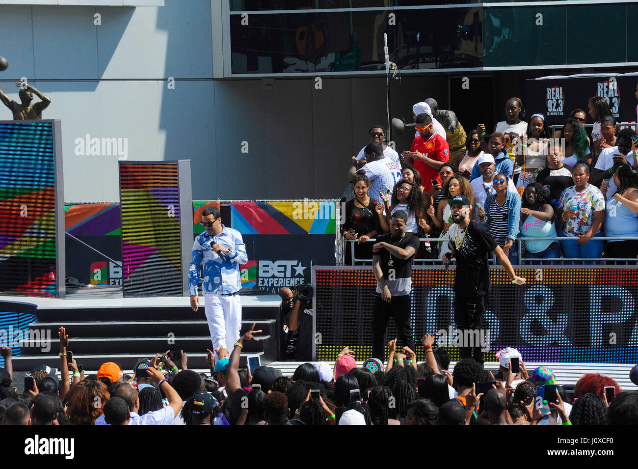 Zack Kharbouch (r), French Montana (l) and Lil Durk (c) perform at the