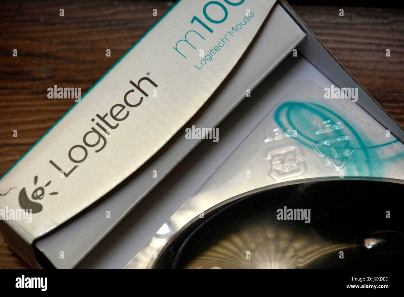 Logitech computer mouse in box hi-res stock photography and images - Alamy
